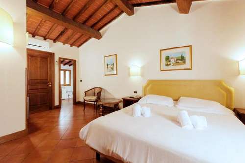 www.hotelrelaisilcestello.com