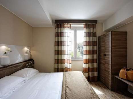 www.hotelportanuova.it