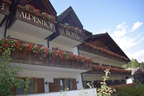 www.hotel-alpenhof.com