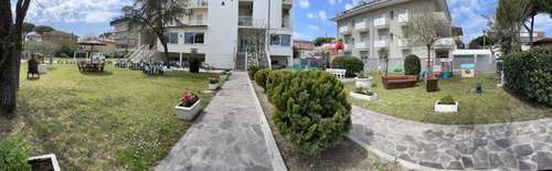 www.hotelamedea.com