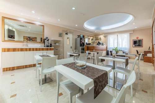 www.hotelrivierafiumicino.com