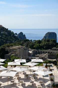www.laresidenzacapri.com