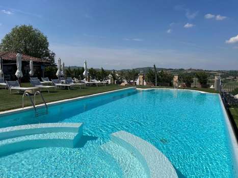 www.villamorneto.it