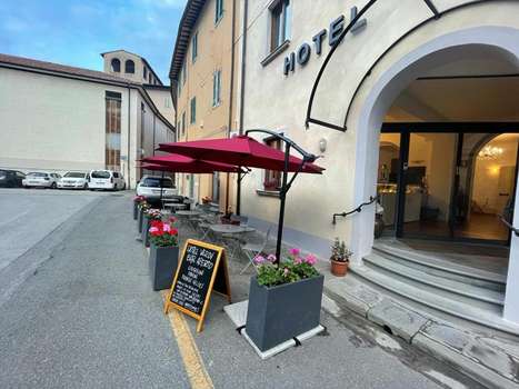 www.hotelverdipisa.com