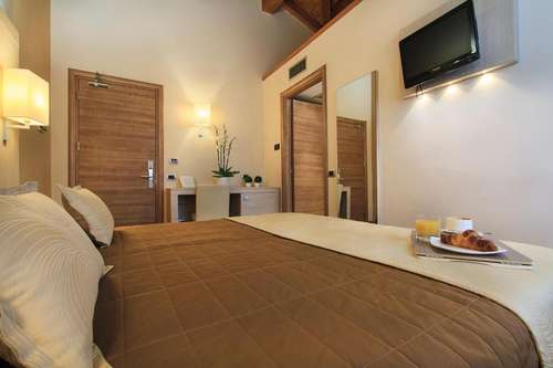 www.locandavilloresi.it