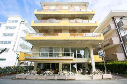 www.hotelischiarimini.it