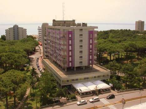 www.hotelreginalignano.it