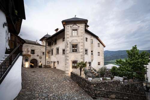 www.zumsteinbock.com