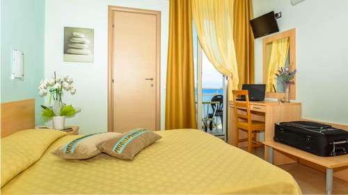 www.hotelcaggiari.it