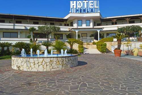 www.hoteleresortperla.it