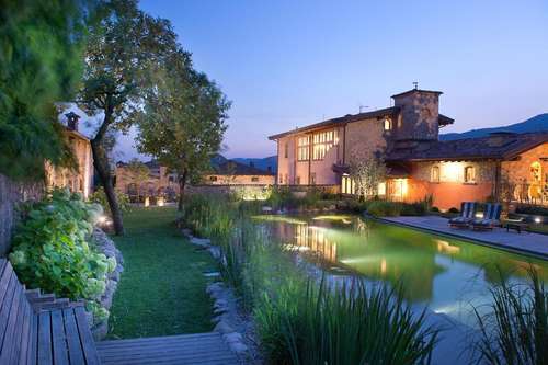 www.hotelvilladeicampi.it