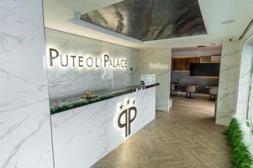 www.puteolipalace.it