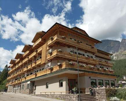 www.hotelcolfosco.it