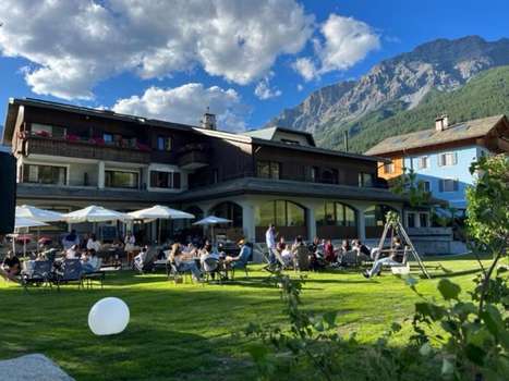 www.hotelnevadabormio.it