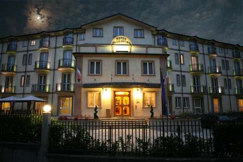 www.hotel-valentino.com