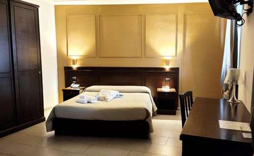 www.albanuovahotel.it