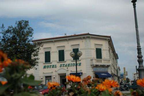 www.hotelstazionelivorno.it
