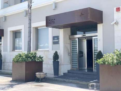 www.hotelabussola.it