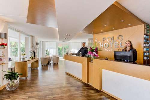 www.hotelpoloriccione.com