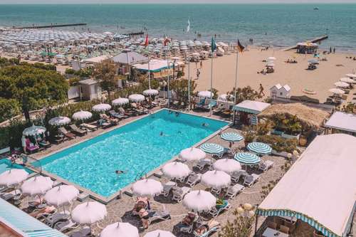 www.hotelmonacoequisisana.com
