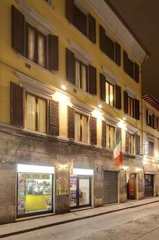 www.hotelguelfa.com