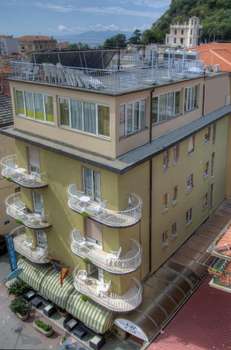 www.hotelsavoiafinale.it
