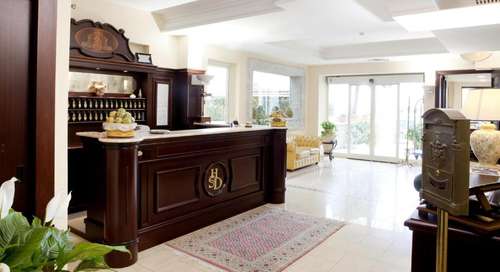 www.hotelsabbiedoro.it