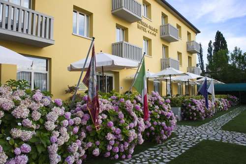 www.viktoriapalacehotel.com