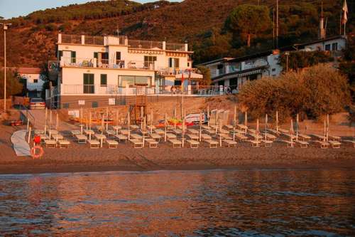 www.villamiramareelba.it