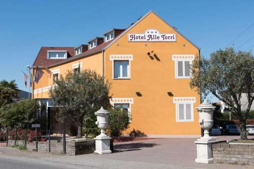 www.hotelalletorri.it
