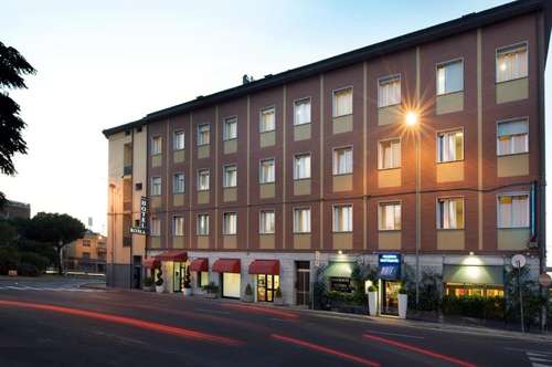 www.hotelromaravenna.com
