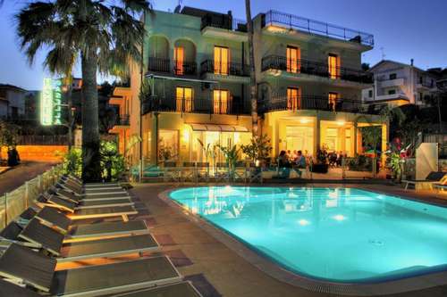 www.hotelcasella.it