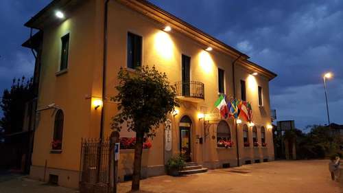 www.lapendolahotel.com