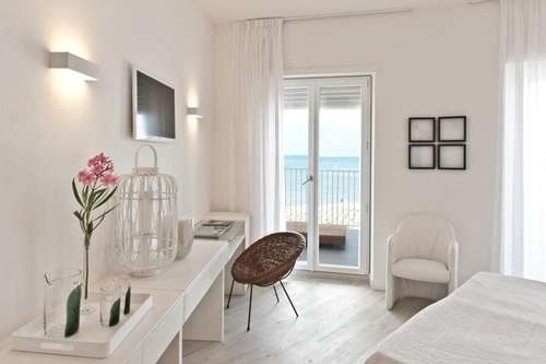 www.hoteltorremaura.it