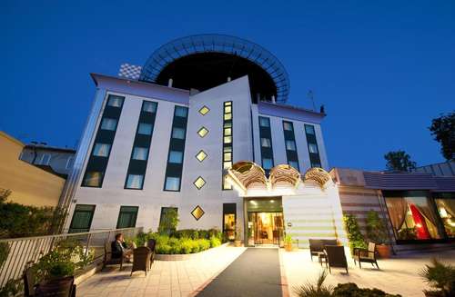 www.castagnahotel.it