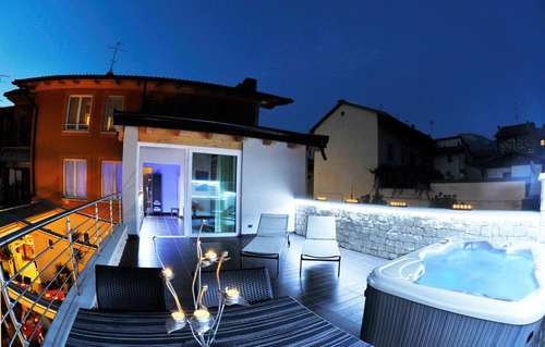 www.albergoallatorre.it