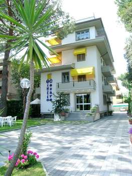 www.hotelgiuliocesarecinquale.com