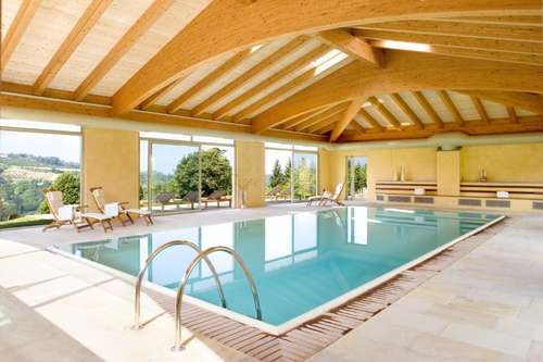 www.relaismontemarino.it