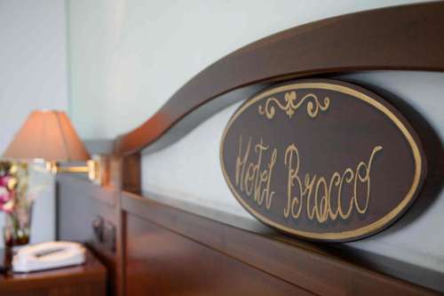 www.hotelbracco.it