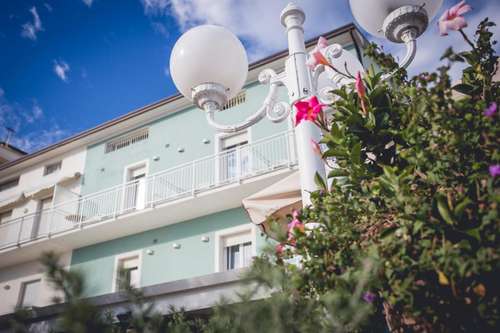 www.ronchihotel.com