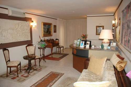 www.hotelcanusium.it