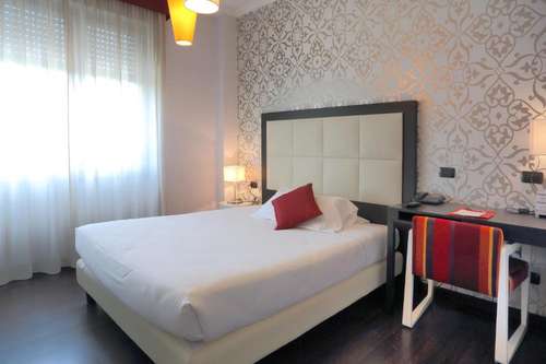 www.hotellatorretta.it