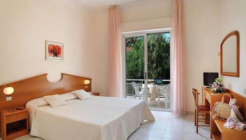 www.hotelhelios.net