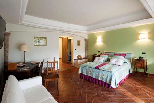 www.lavignolacountryhotel.it