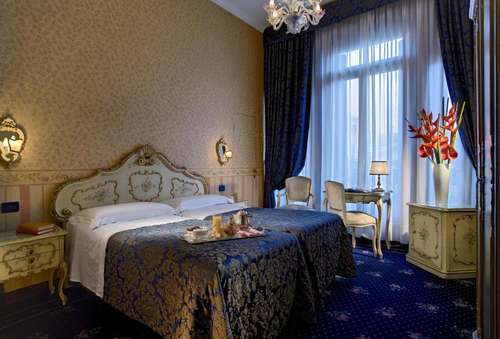 www.venicehotelmontecarlo.com