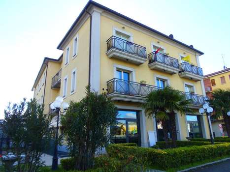 www.albergosirena.net