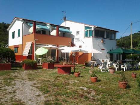 www.hotelrustichelloelba.it