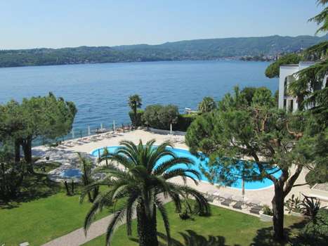 www.hotelspiaggiadoro.com