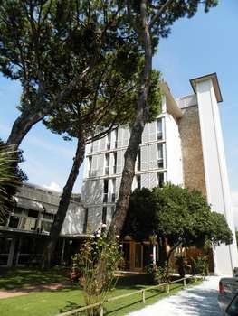 www.hotelilcaravaggio.com