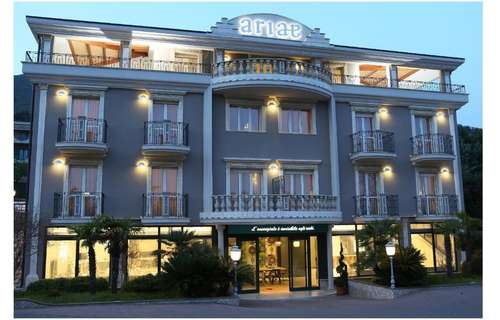www.ariaehotel.it